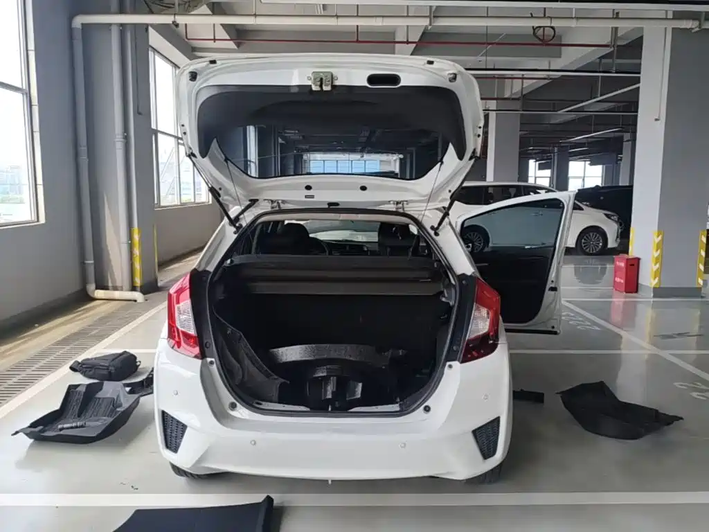 Honda Fit 2015 — фото 19