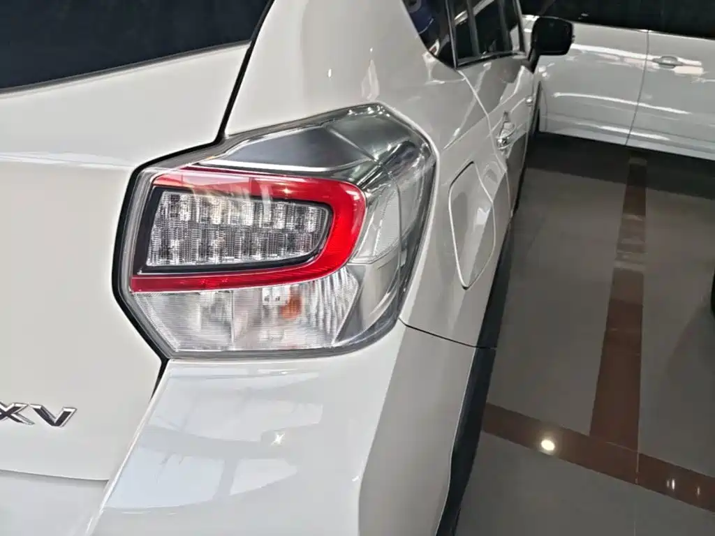 Subaru XV 2016 — фото 8