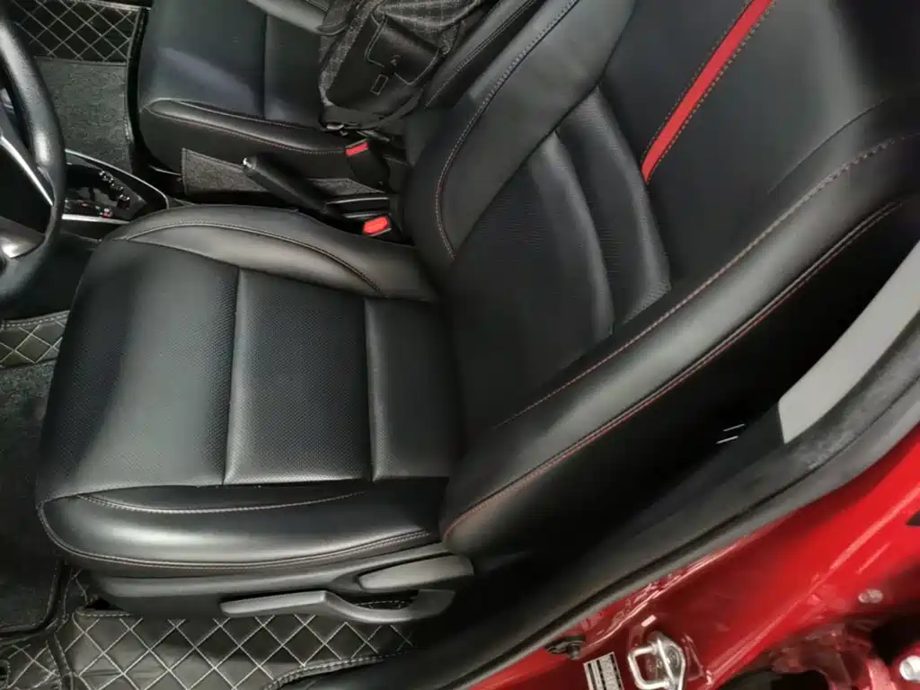 Toyota Yaris L 2021 — фото 22