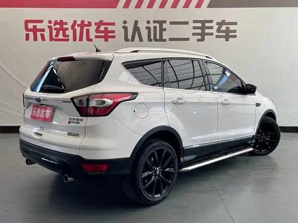 Ford Kuga 2016