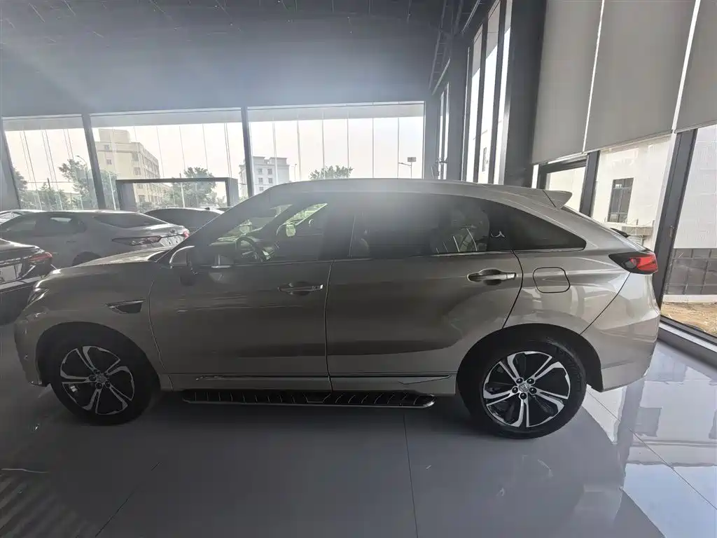 Honda UR-V 2018 — фото 15