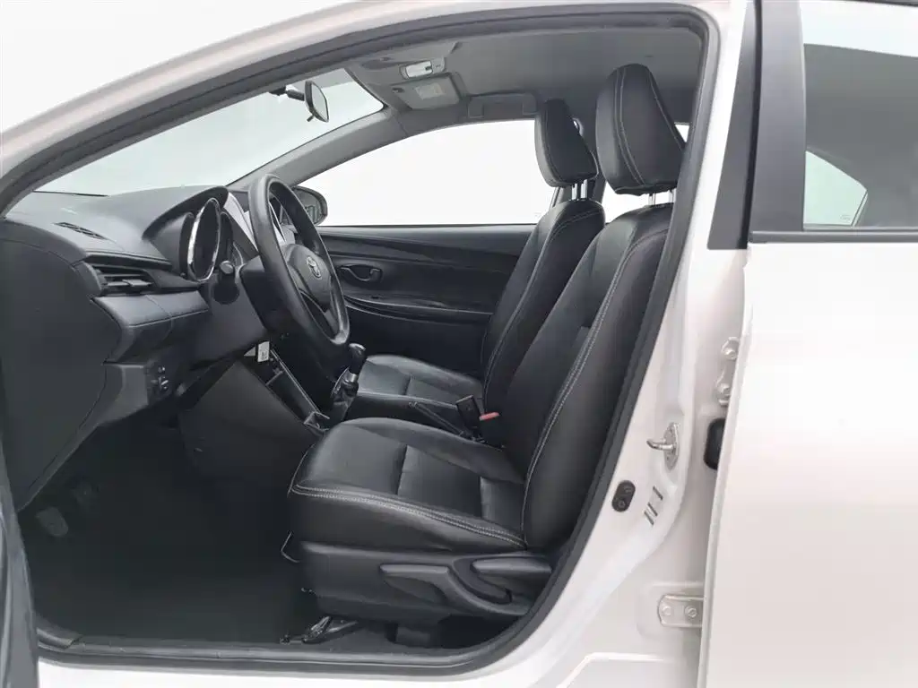 Toyota Vios 2017 — фото 10