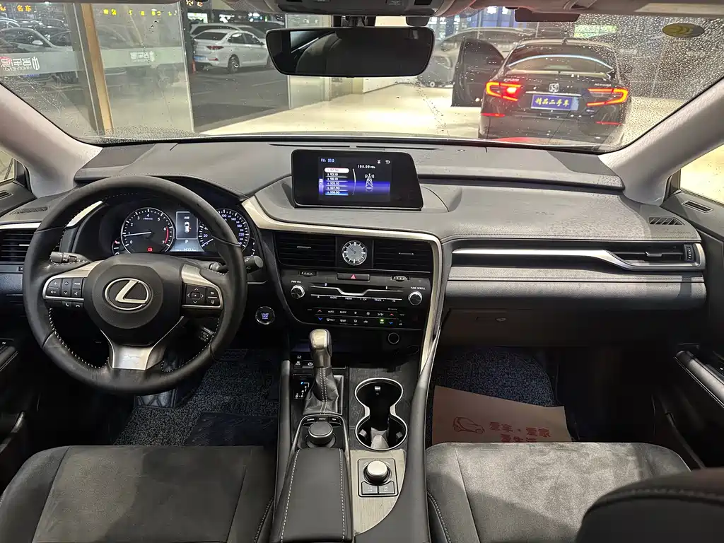 Lexus RX 2017 — фото 9