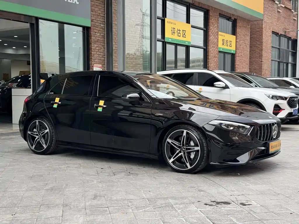 Mercedes-Benz A-Class AMG 2026 — фото 3