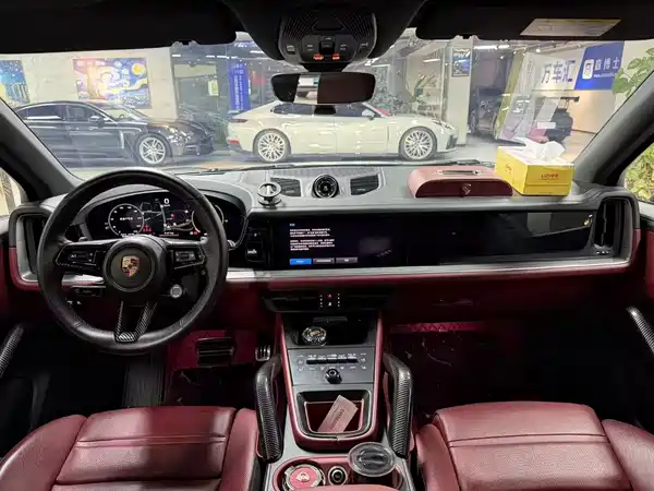 Porsche Cayenne 2024