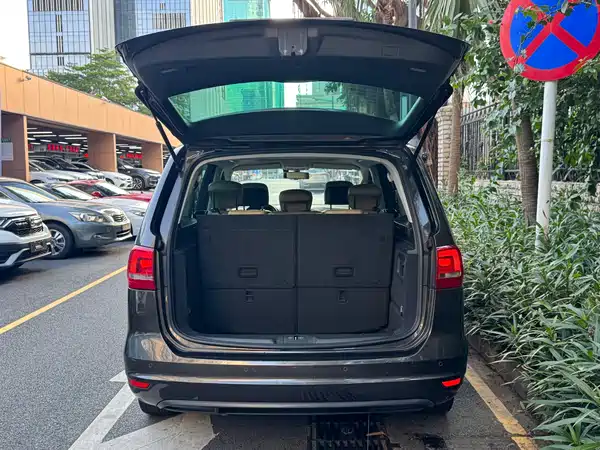 Volkswagen Sharan 2013