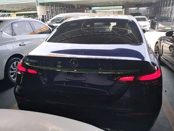 Mercedes-Benz E-Class 2021