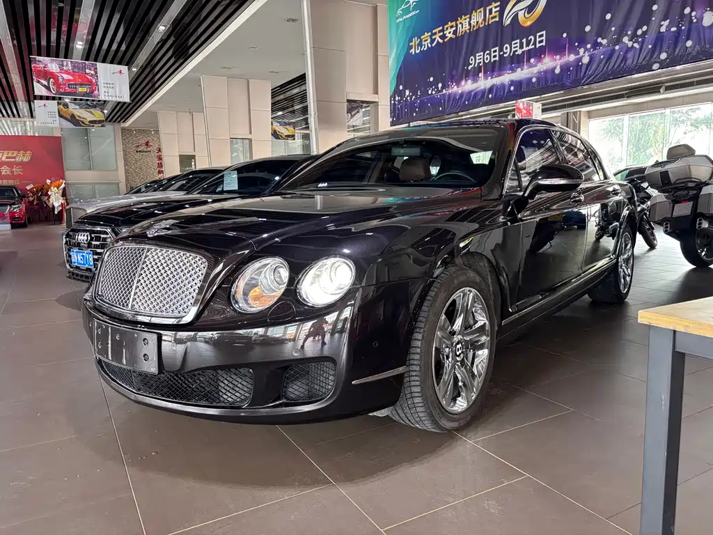 Bentley Flying Spur 2010 — фото 1