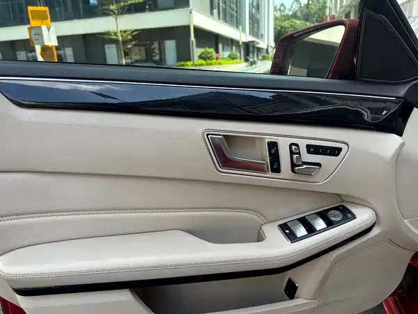 Mercedes-Benz E-Class 2015