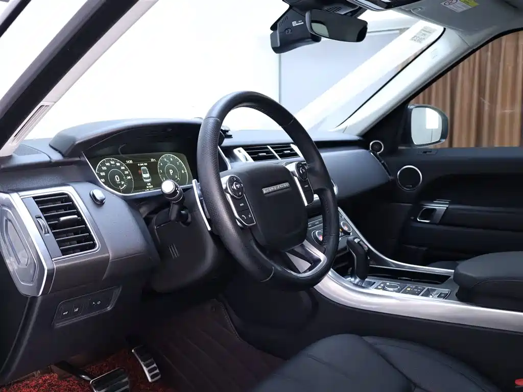 Land Rover Sport 2017 — фото 11