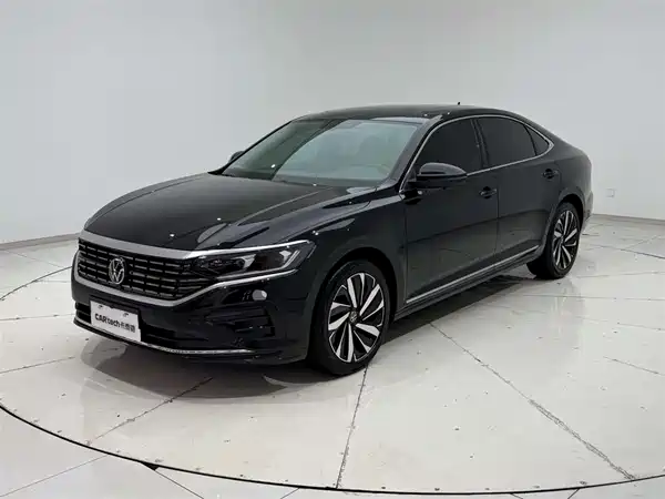 Volkswagen Passat 2023