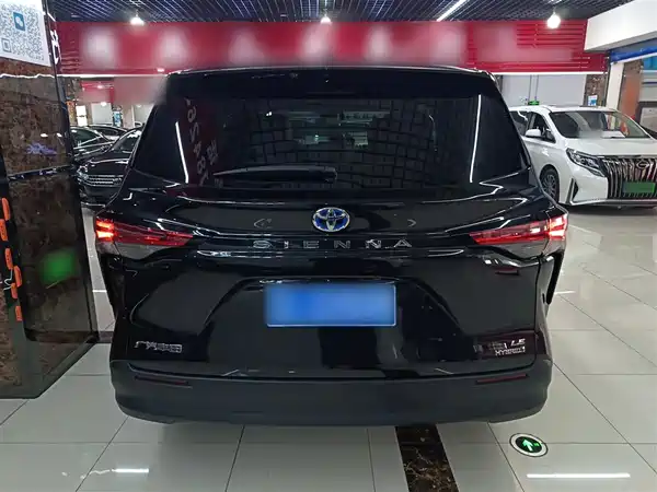 Toyota Sienna 2021