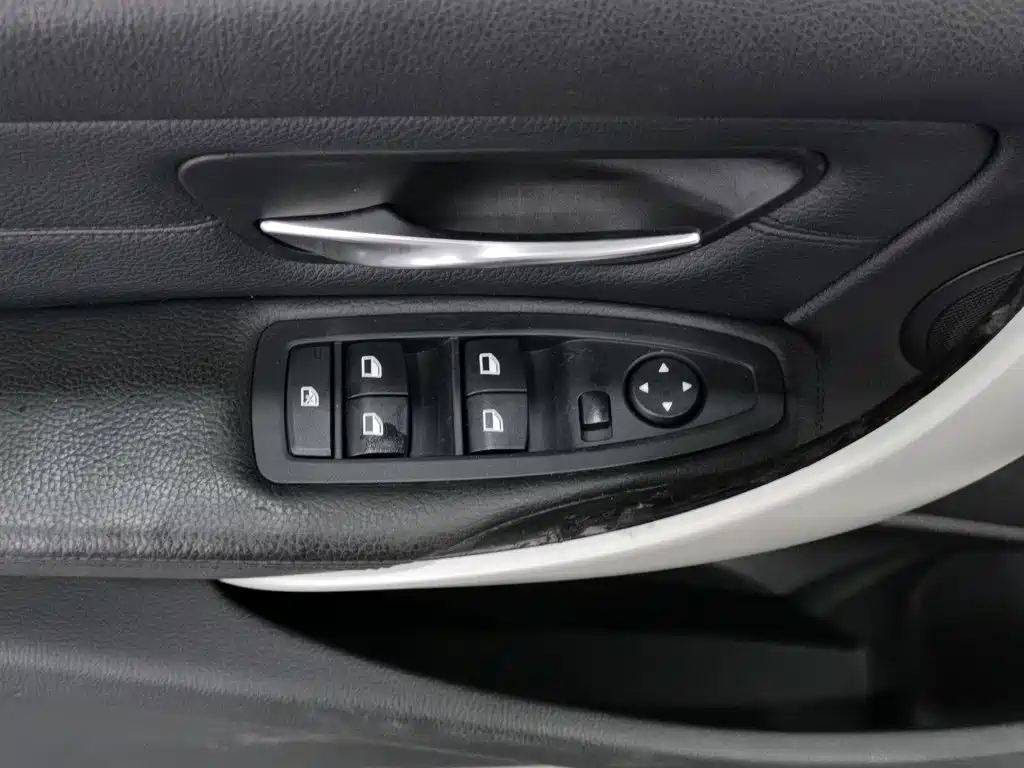 BMW 3 Series 2014 — фото 9