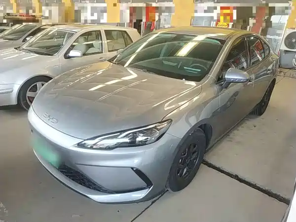 BYD Seal 05 DM-i 2025