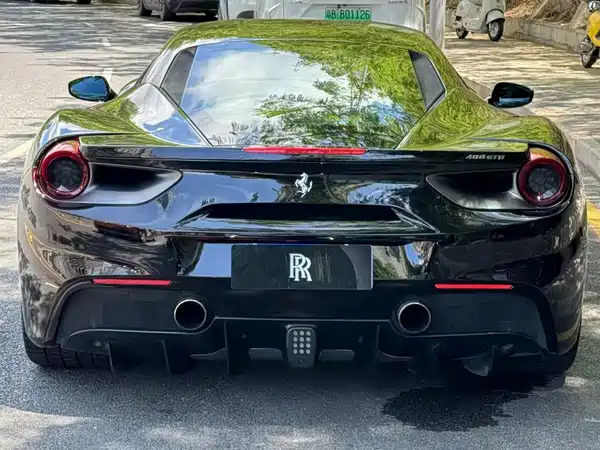 Ferrari 488 2018