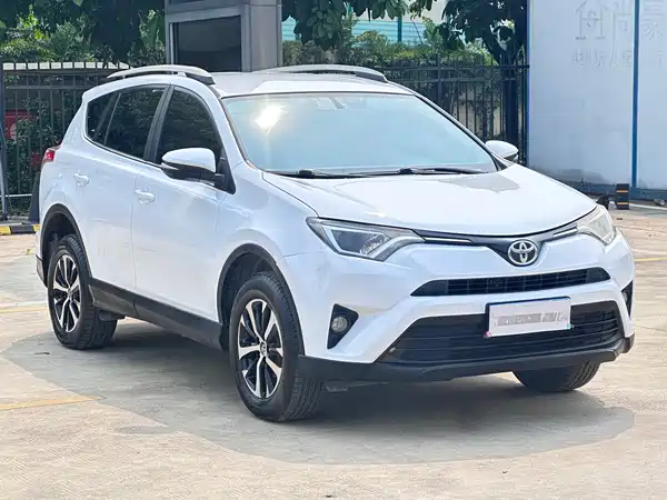 Toyota RAV4 2017