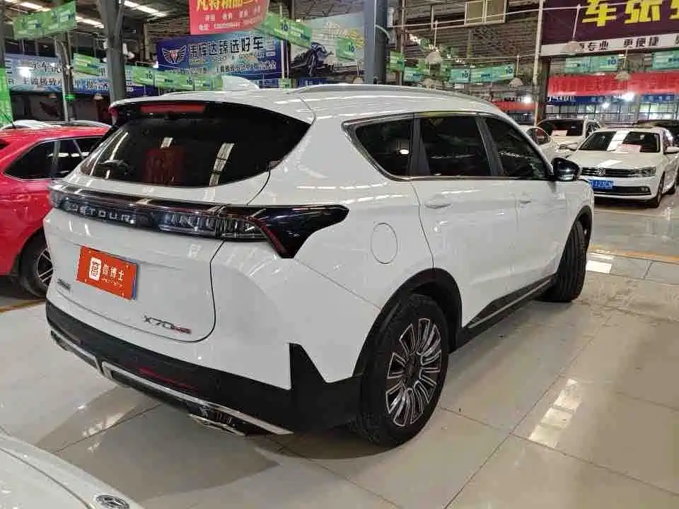 Jetour X70 PLUS 2025 — фото 2