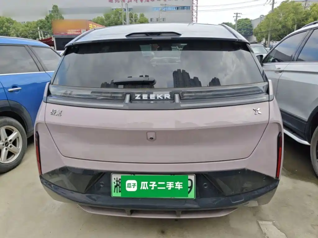 Zeekr X 2024