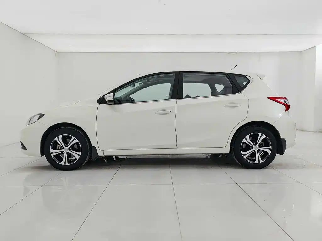 Nissan Tiida 2019