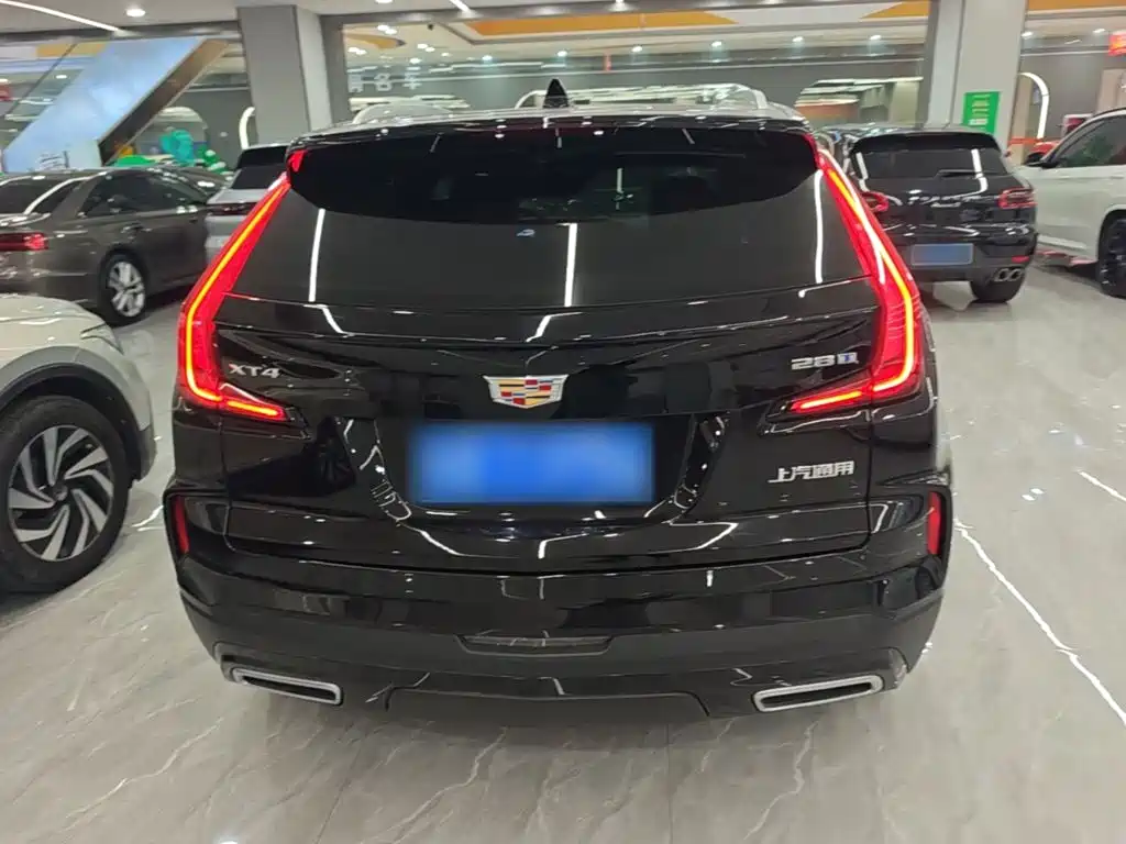 Cadillac XT4 2025 — фото 6