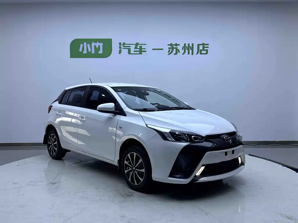 Toyota Yaris L 2022 — фото 2