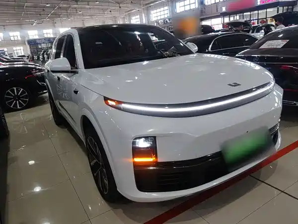 Li Auto L7 2025