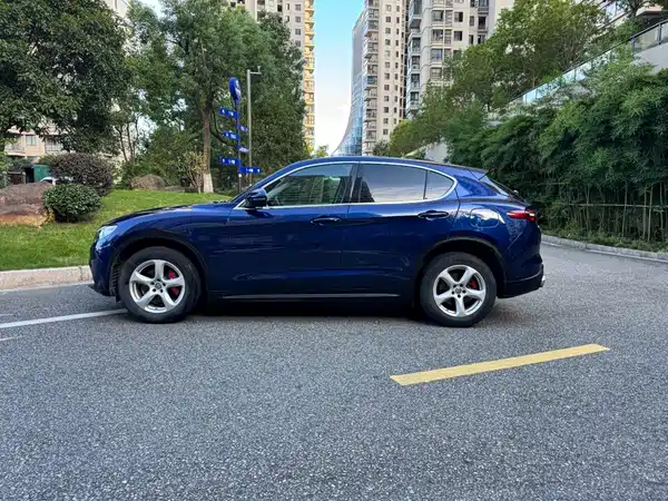 Alfa Romeo Stelvio 2019