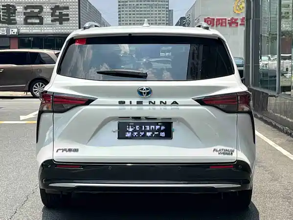 Toyota Sienna 2022