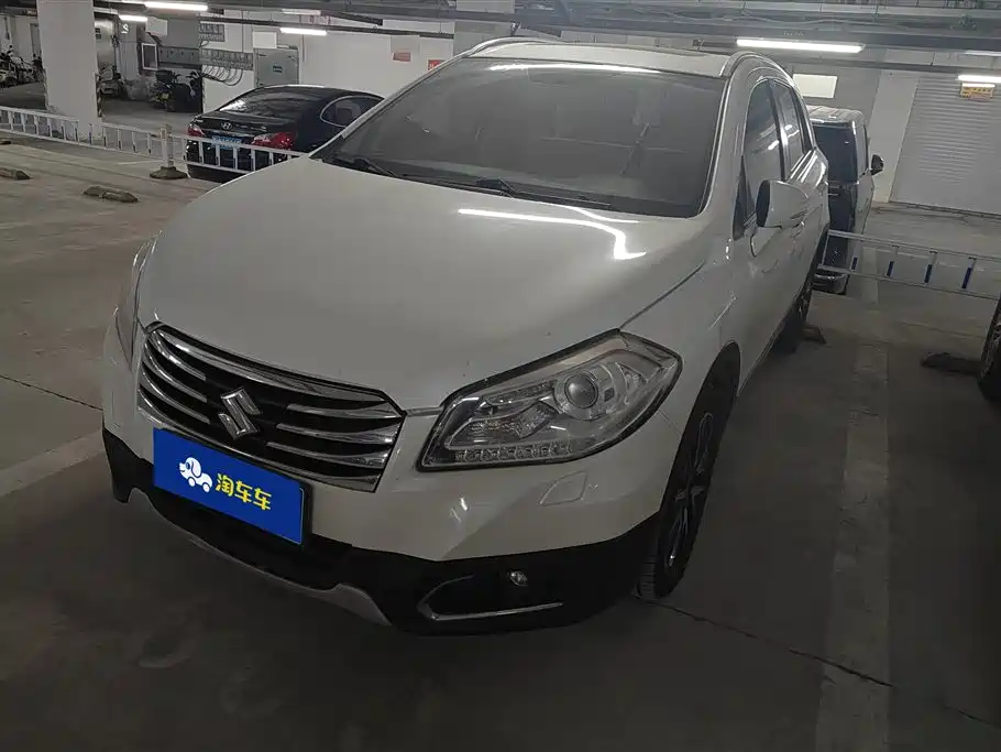 Suzuki S-Cross 2015