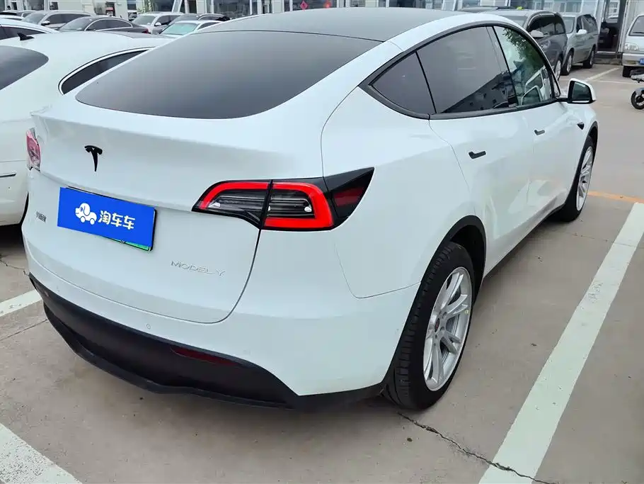Tesla Model Y 2022 — фото 3