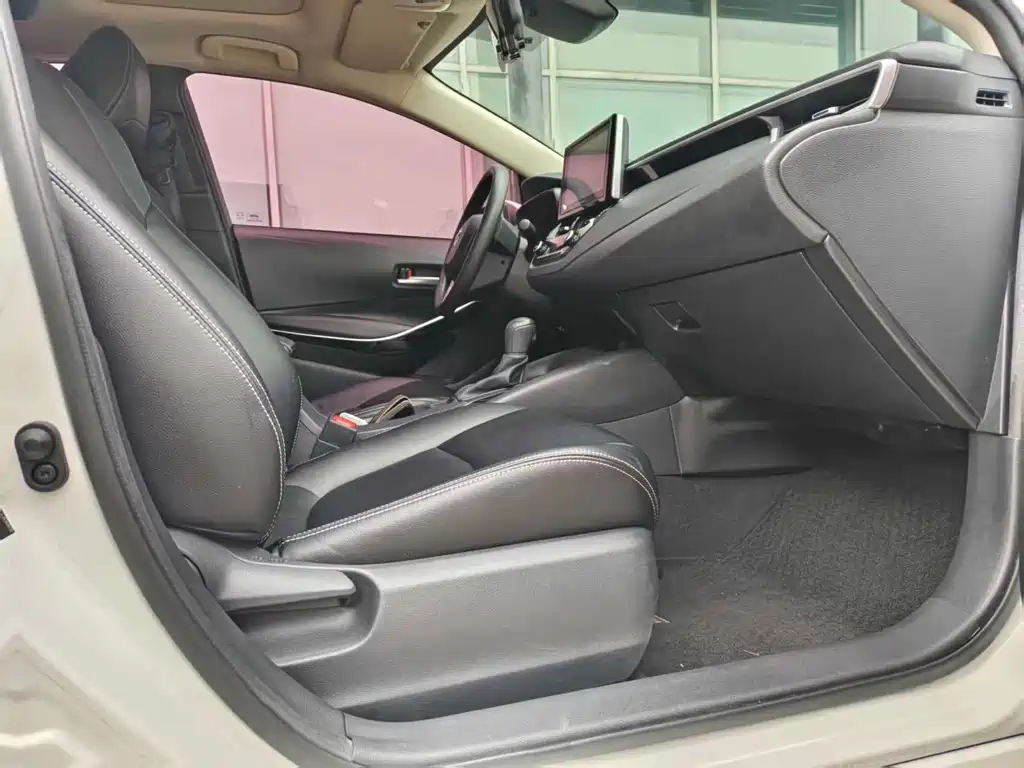 Toyota Corolla 2020 — фото 10