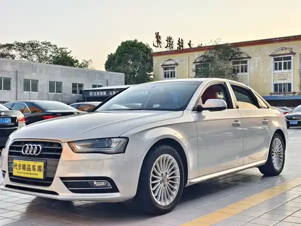 Audi A4L 2015