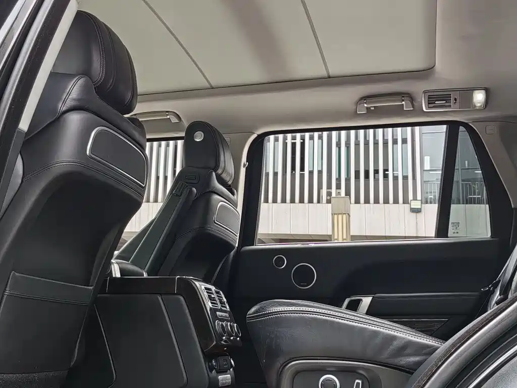 Land Rover Range Rover 2016 — фото 16