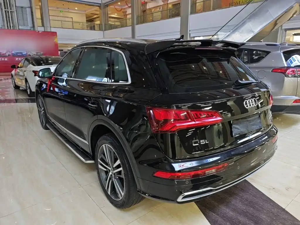 Audi Q5L 2021 — фото 5