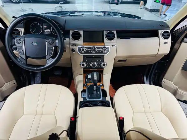 Land Rover Discovery 2011