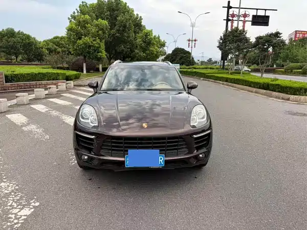 Porsche Macan 2014