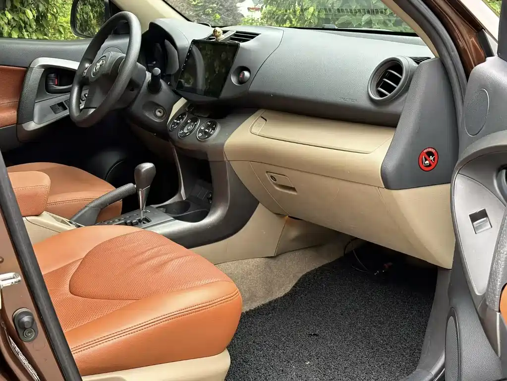 Toyota RAV4 2012