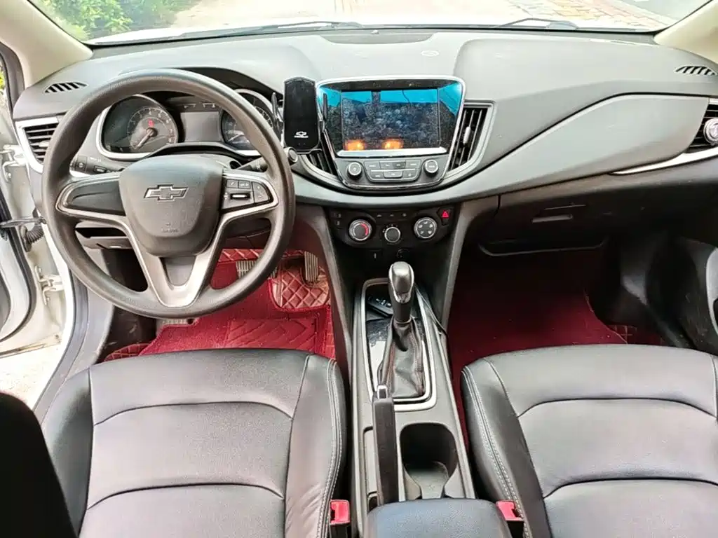 Chevrolet Monza 2020 — фото 10