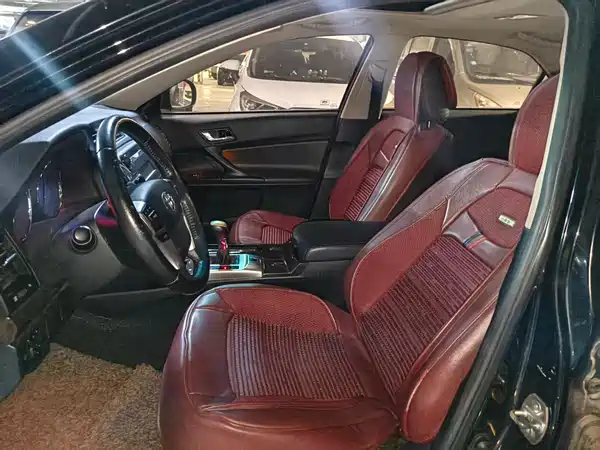 Toyota Reiz 2015