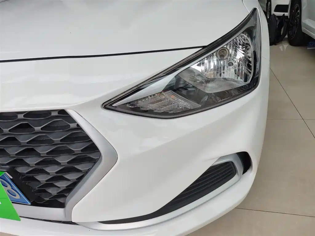 Hyundai Elantra 2020 — фото 24