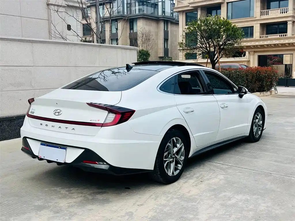 Hyundai Sonata 2021 — фото 13