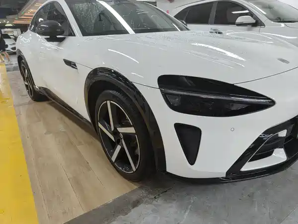 Xiaomi YU7 2025