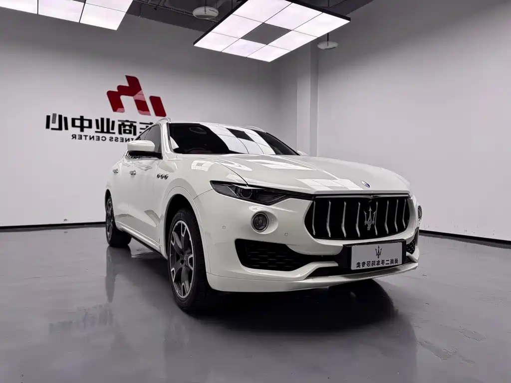 Maserati Levante 2018 — фото 3