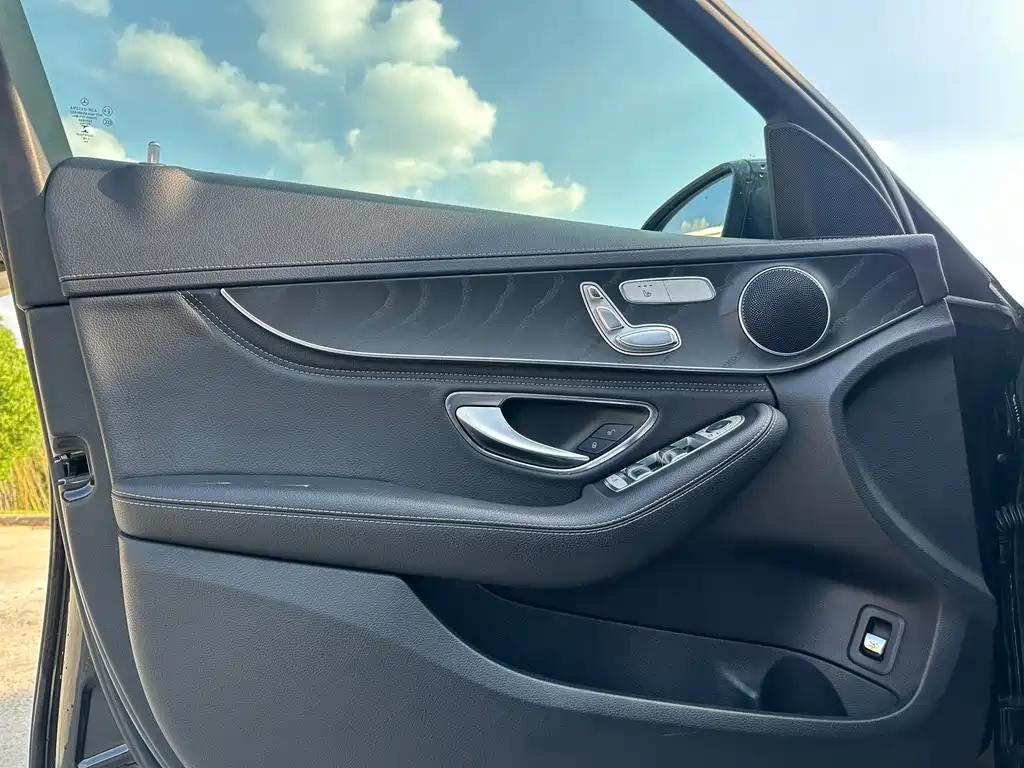 Mercedes-Benz C-Class 2018 — фото 10