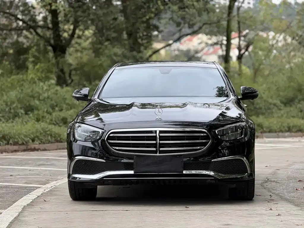 Mercedes-Benz E-Class 2022 — фото 1