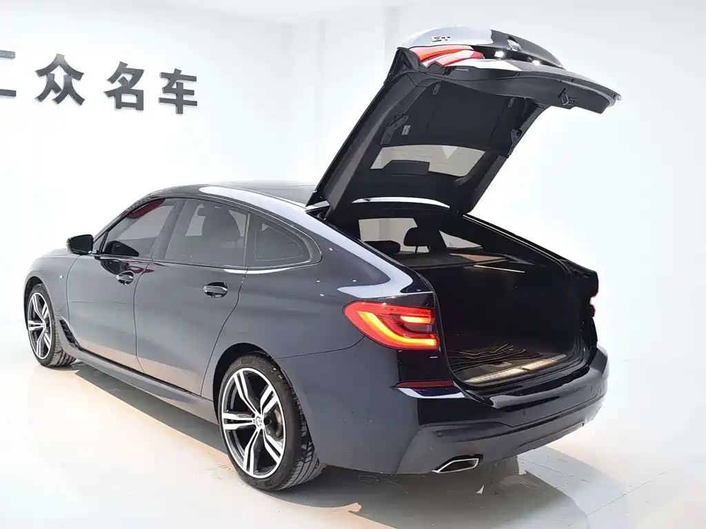 BMW 6 Series GT 2023 — фото 18