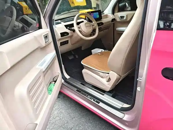 Geely Galaxy Panda 2023