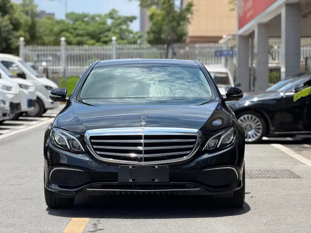 Mercedes-Benz E-Class 2019 — фото 1