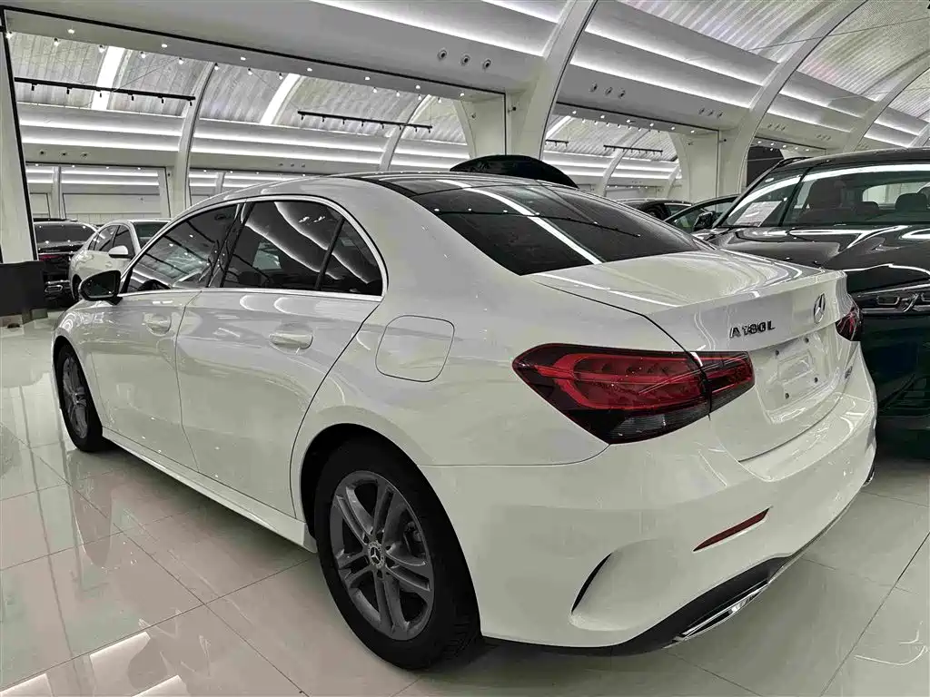 Mercedes-Benz A-Class 2021 — фото 14