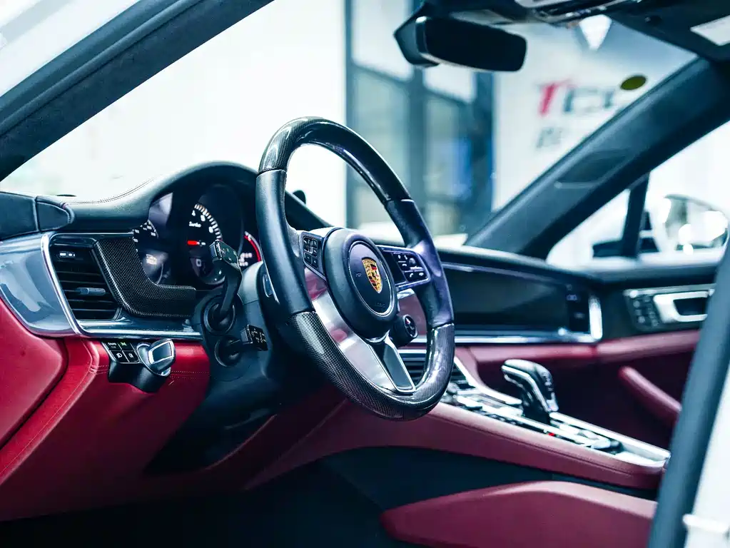 Porsche Panamera 2017 — фото 13
